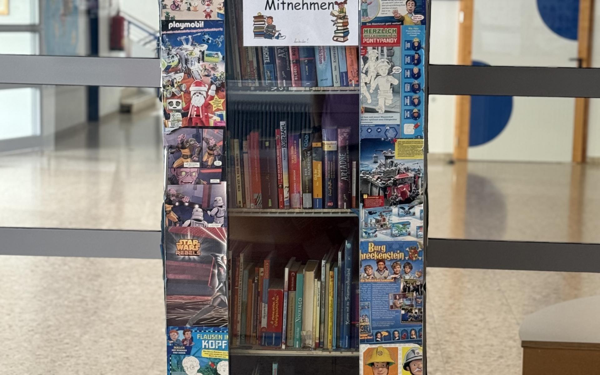 Bücherschrank