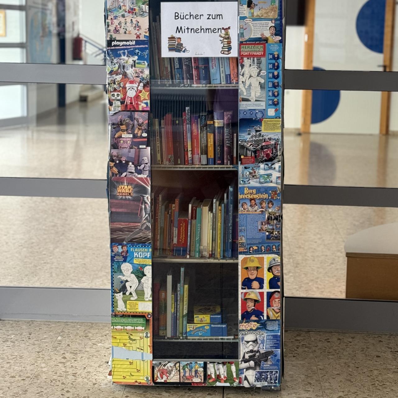 Bücherschrank